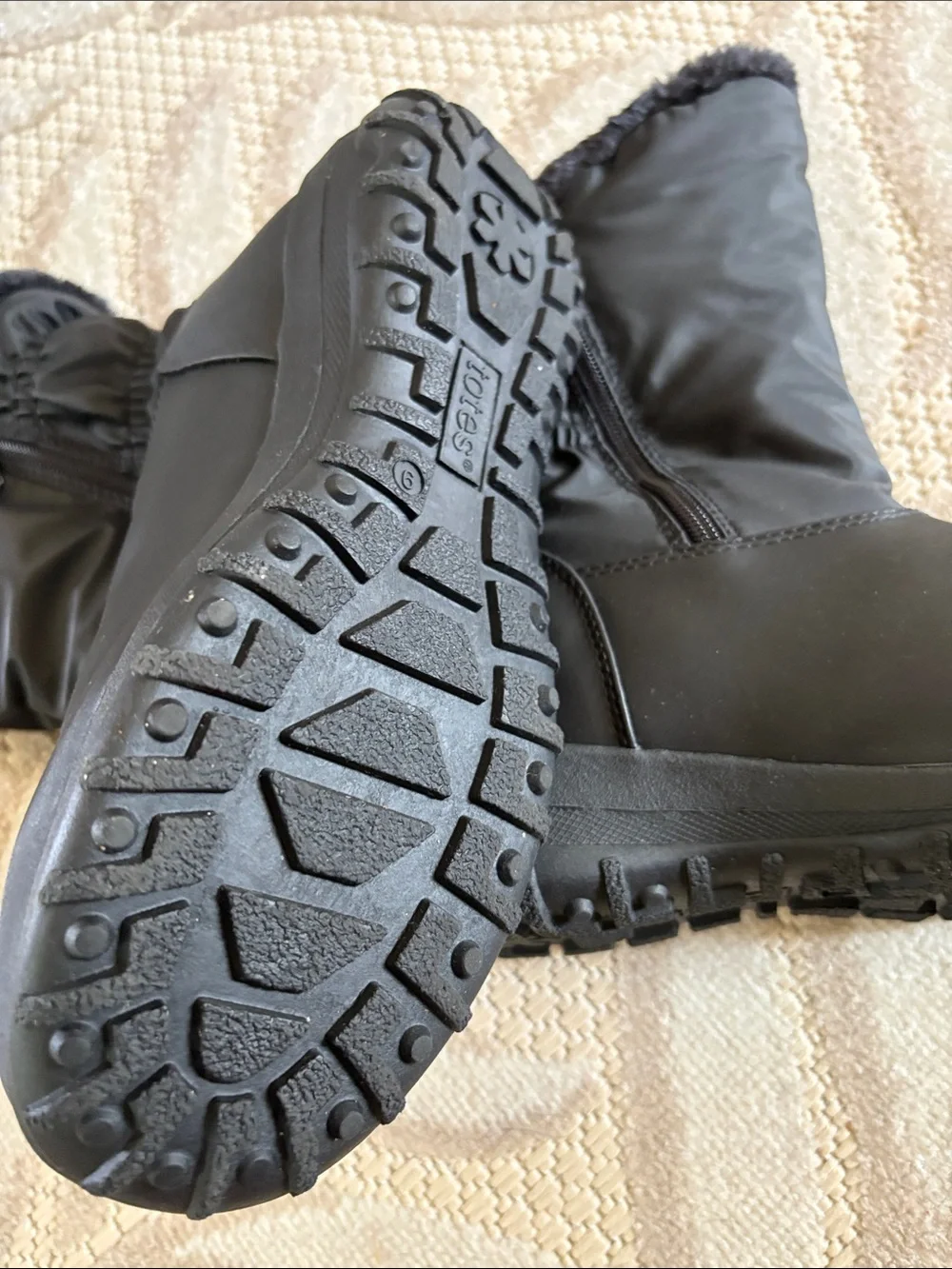 New Women's Totes Insulated Winter Boots - Black